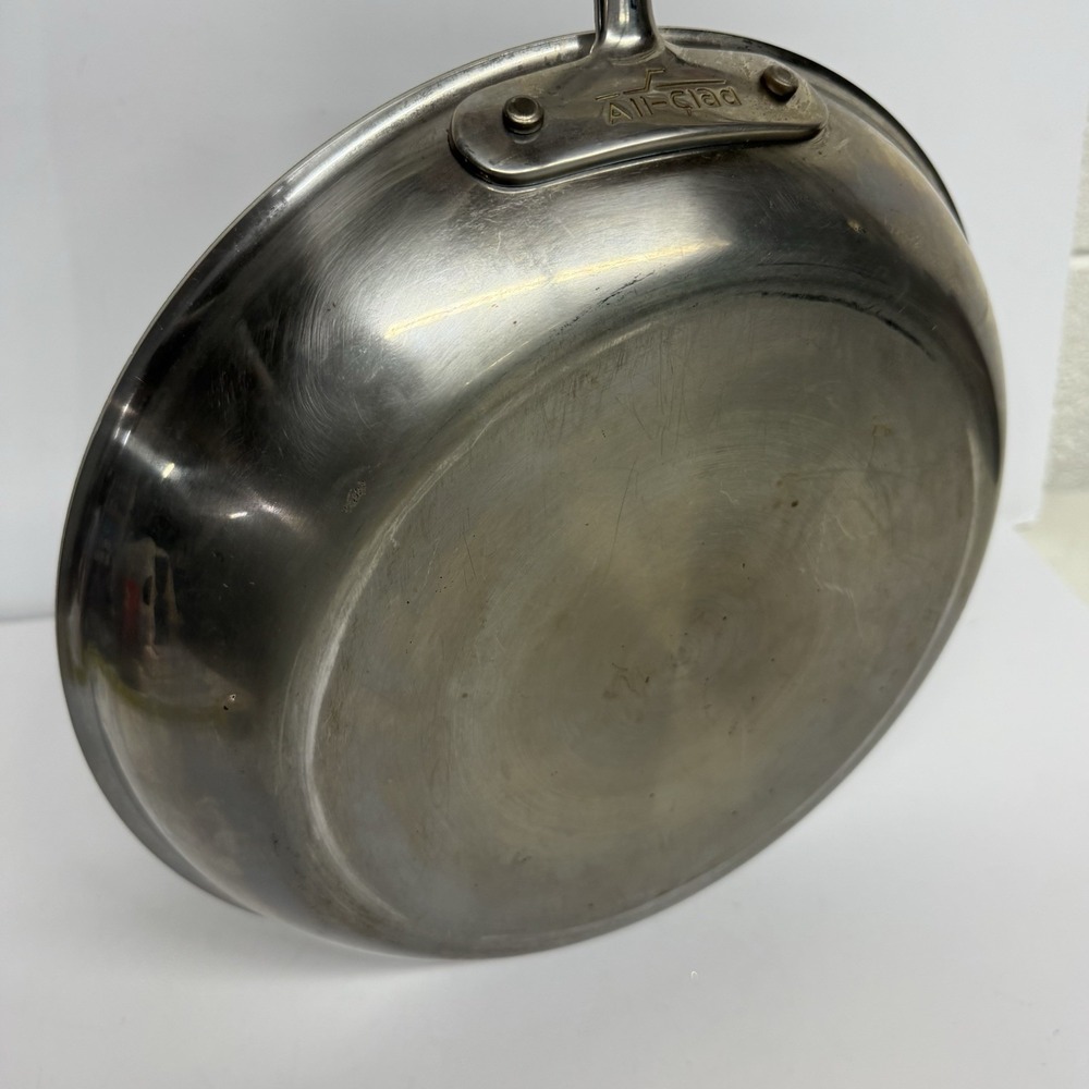 All-Clad 12-Inch Non-stick Copper Core 5-Ply Fry pan - Picture 4 of 10